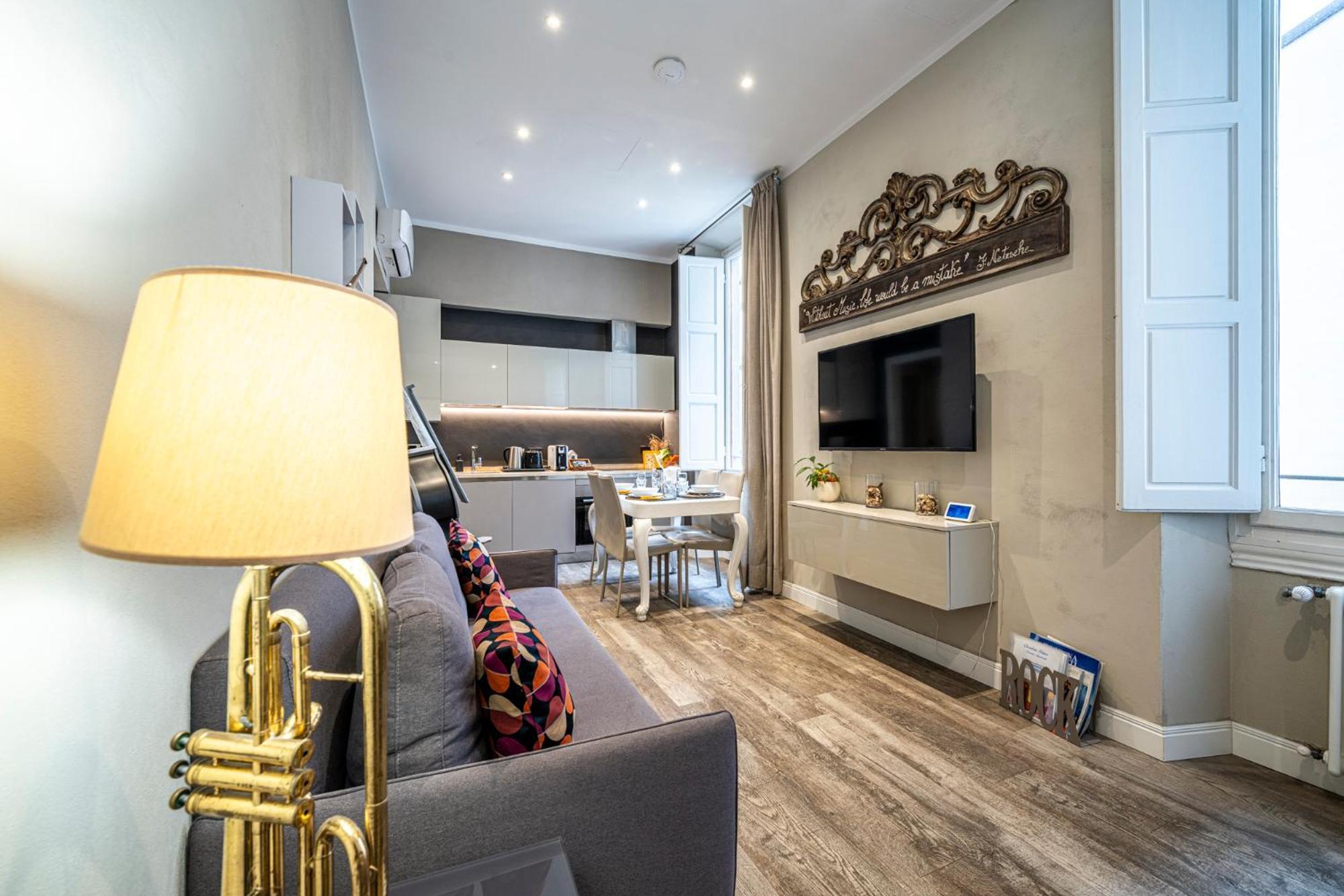 Cherubini Palace Thematic Apartment فلورنس المظهر الخارجي الصورة